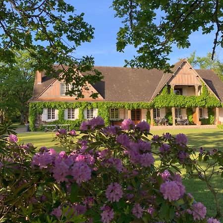 Les Vieux Guays Bed and Breakfast Cerdon  Eksteriør billede