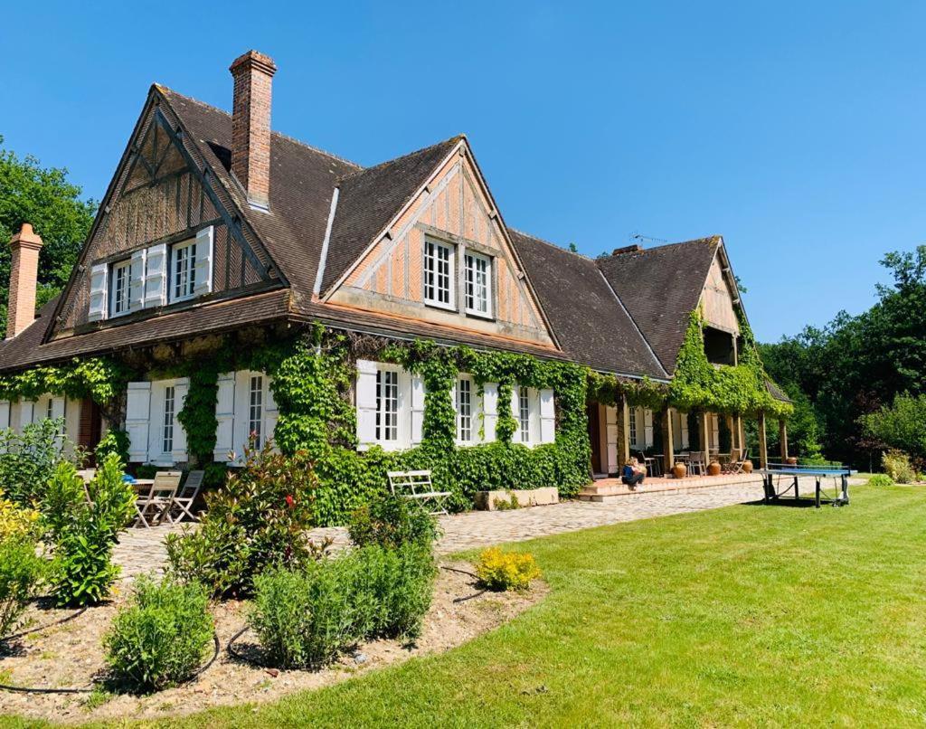 Les Vieux Guays Bed and Breakfast Cerdon  Eksteriør billede